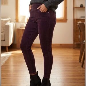 Spanx Plum Corduroy-Look Leggings – Size Large